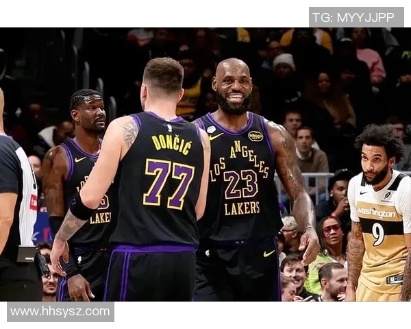 东契奇高效半场三双詹姆斯20分 湖人142-111大胜奇才